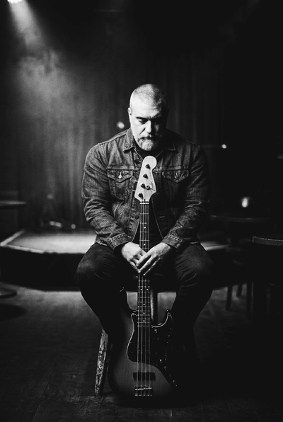 Noir Jazz Bass Portrait
